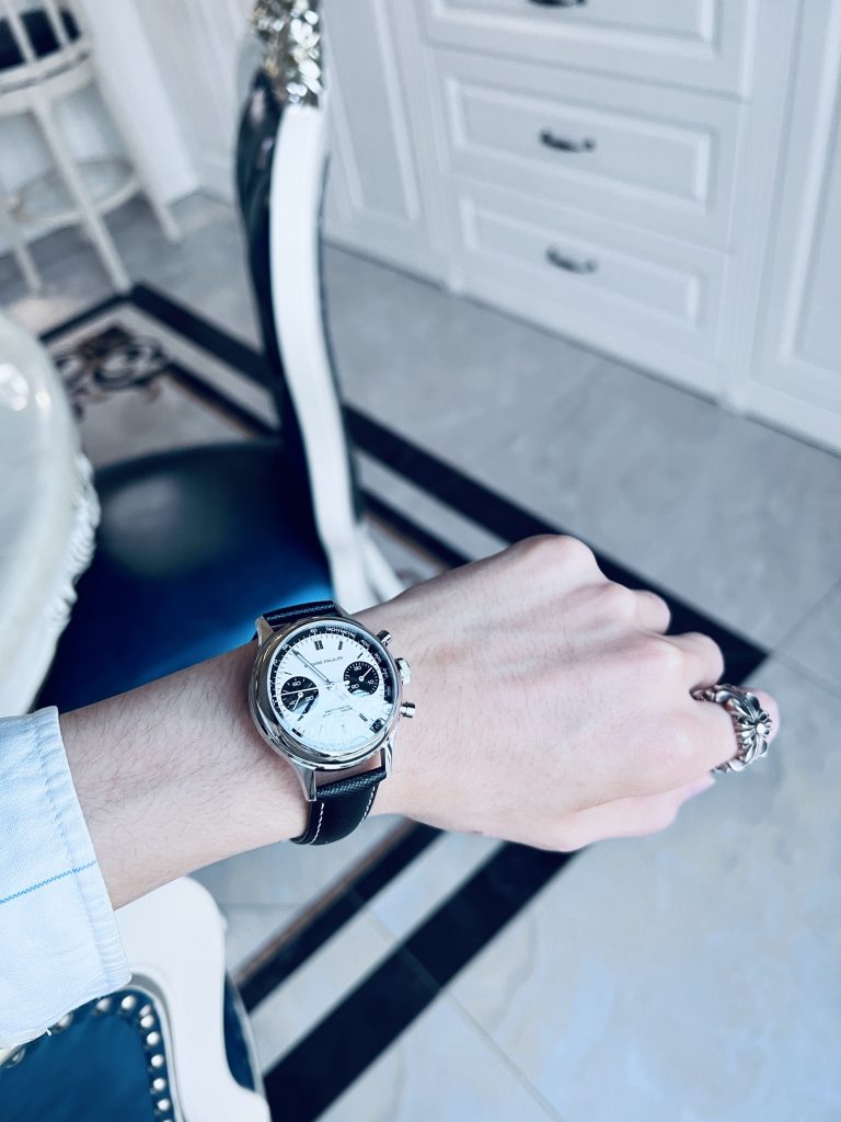 Merkur White Wrist Shot