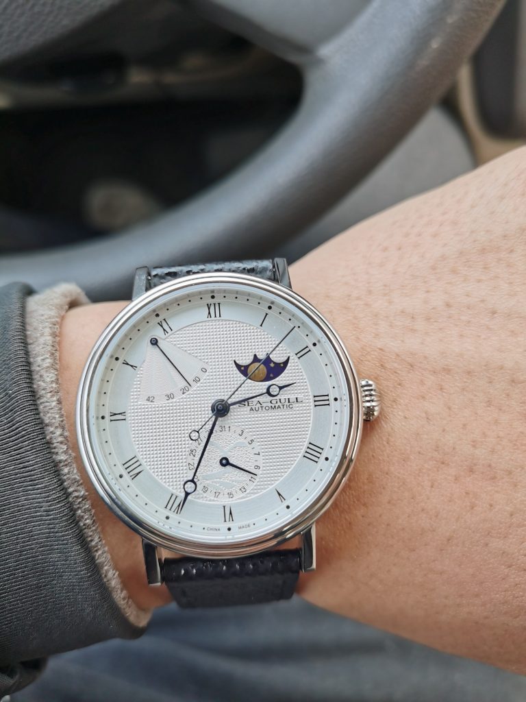 Sea-gull Moonphase Wrist Shot