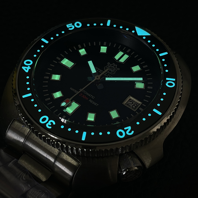 Steeldive 1970 Lume