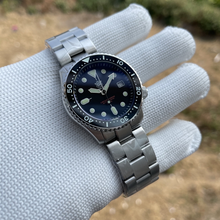 Steeldive SD1996 Black Diver