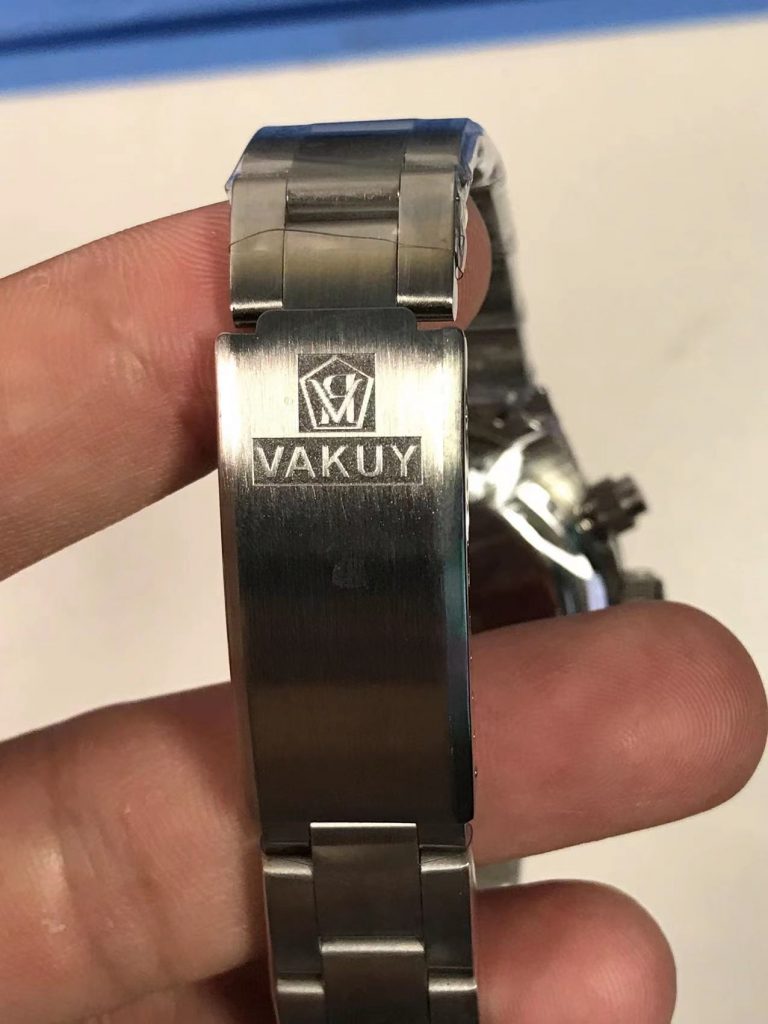 Vakuy Engraving on Buckle