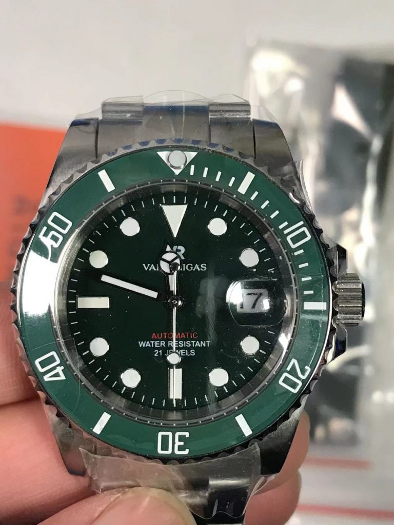 Vakuy Rigas Green Bezel